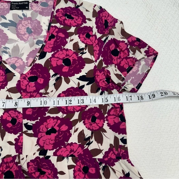 Frank & Oak Pink Floral V-Neck Peplum Top Size XS - Picture 7 of 10